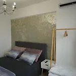 Apartment Invictus *