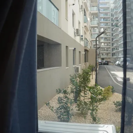 Apartment Invictus