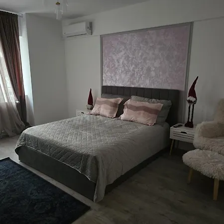 Invictus Apartment *
