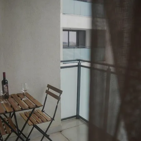 Apartment Invictus *