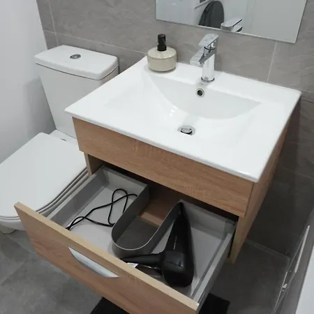 Apartment Invictus *